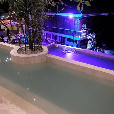 Mad Monkey Siquijor Hostel Εξωτερικό φωτογραφία