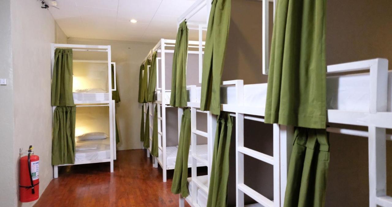 Mad Monkey Siquijor Hostel Εξωτερικό φωτογραφία
