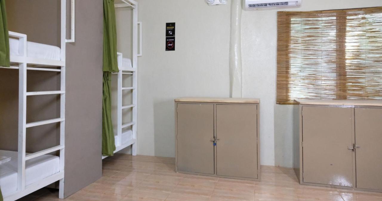 Mad Monkey Siquijor Hostel Εξωτερικό φωτογραφία