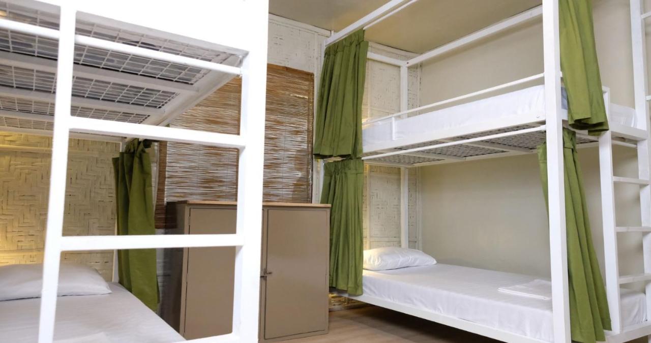 Mad Monkey Siquijor Hostel Εξωτερικό φωτογραφία