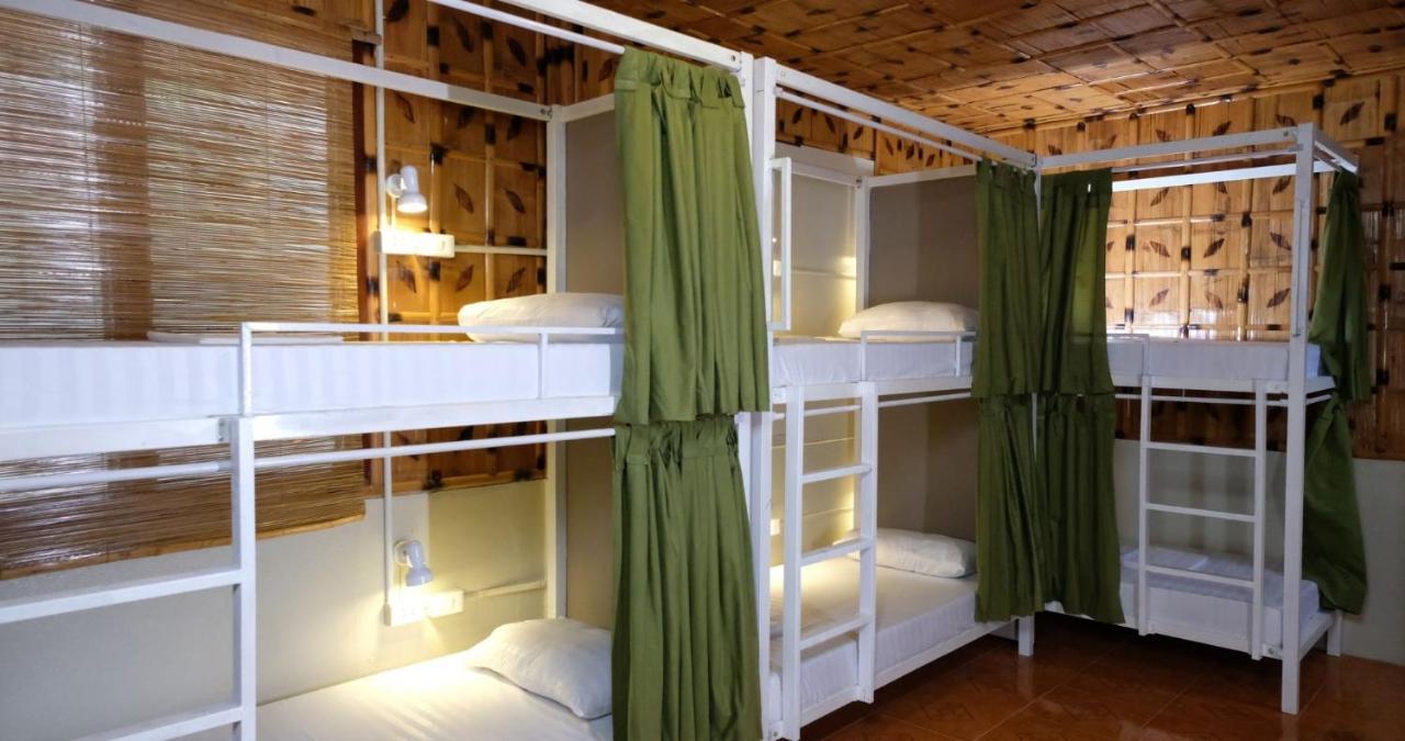 Mad Monkey Siquijor Hostel Εξωτερικό φωτογραφία