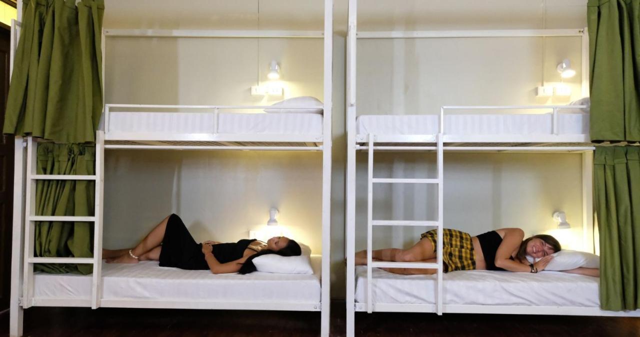 Mad Monkey Siquijor Hostel Εξωτερικό φωτογραφία