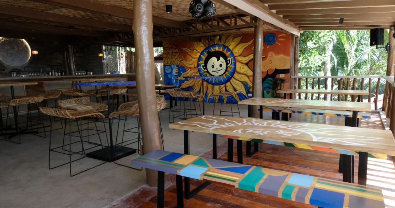 Mad Monkey Siquijor Hostel Εξωτερικό φωτογραφία
