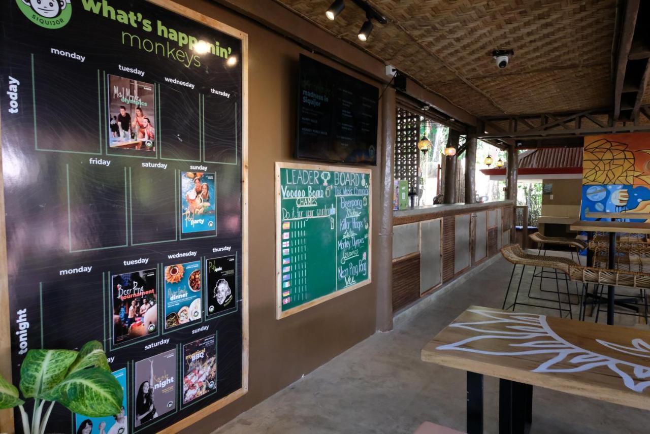 Mad Monkey Siquijor Hostel Εξωτερικό φωτογραφία