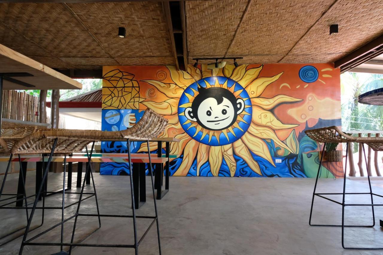 Mad Monkey Siquijor Hostel Εξωτερικό φωτογραφία
