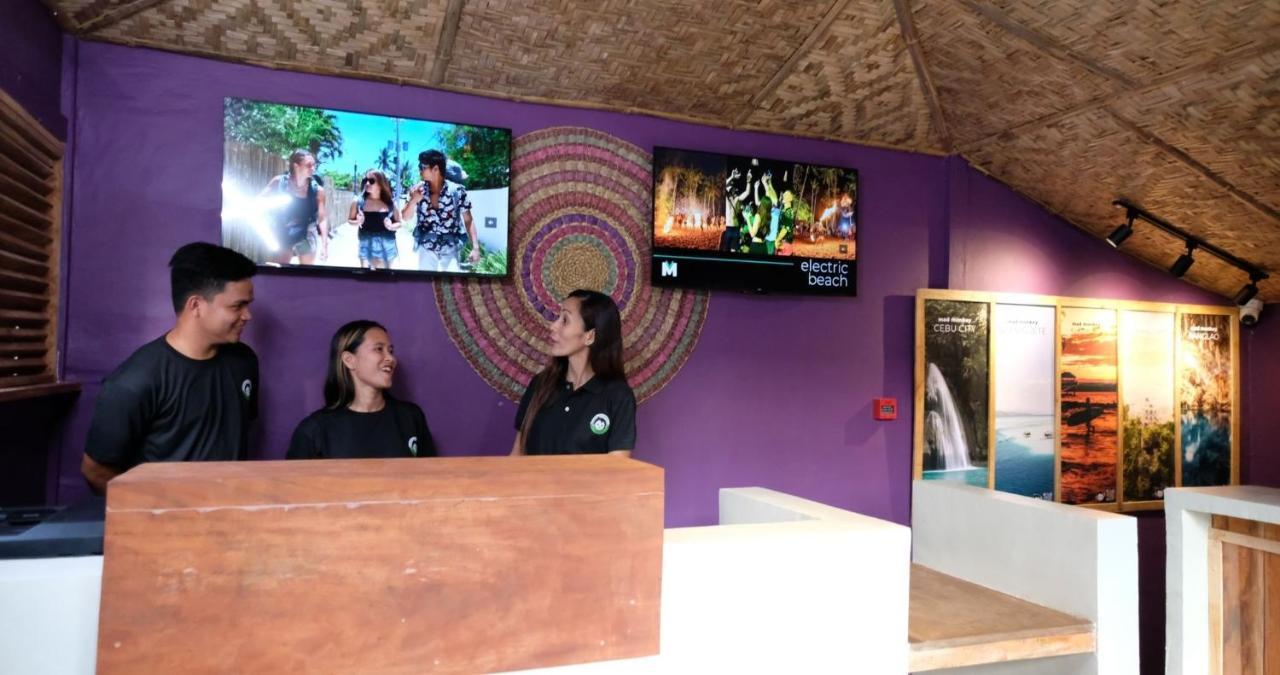 Mad Monkey Siquijor Hostel Εξωτερικό φωτογραφία