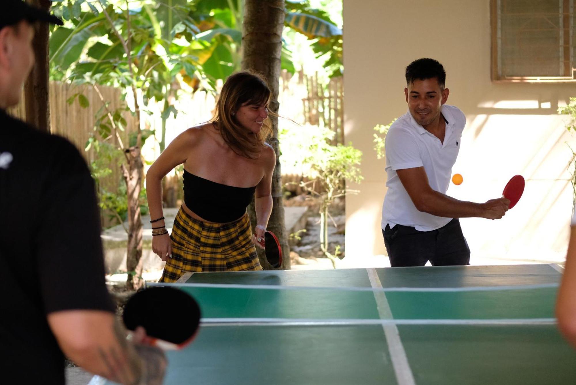 Mad Monkey Siquijor Hostel Εξωτερικό φωτογραφία