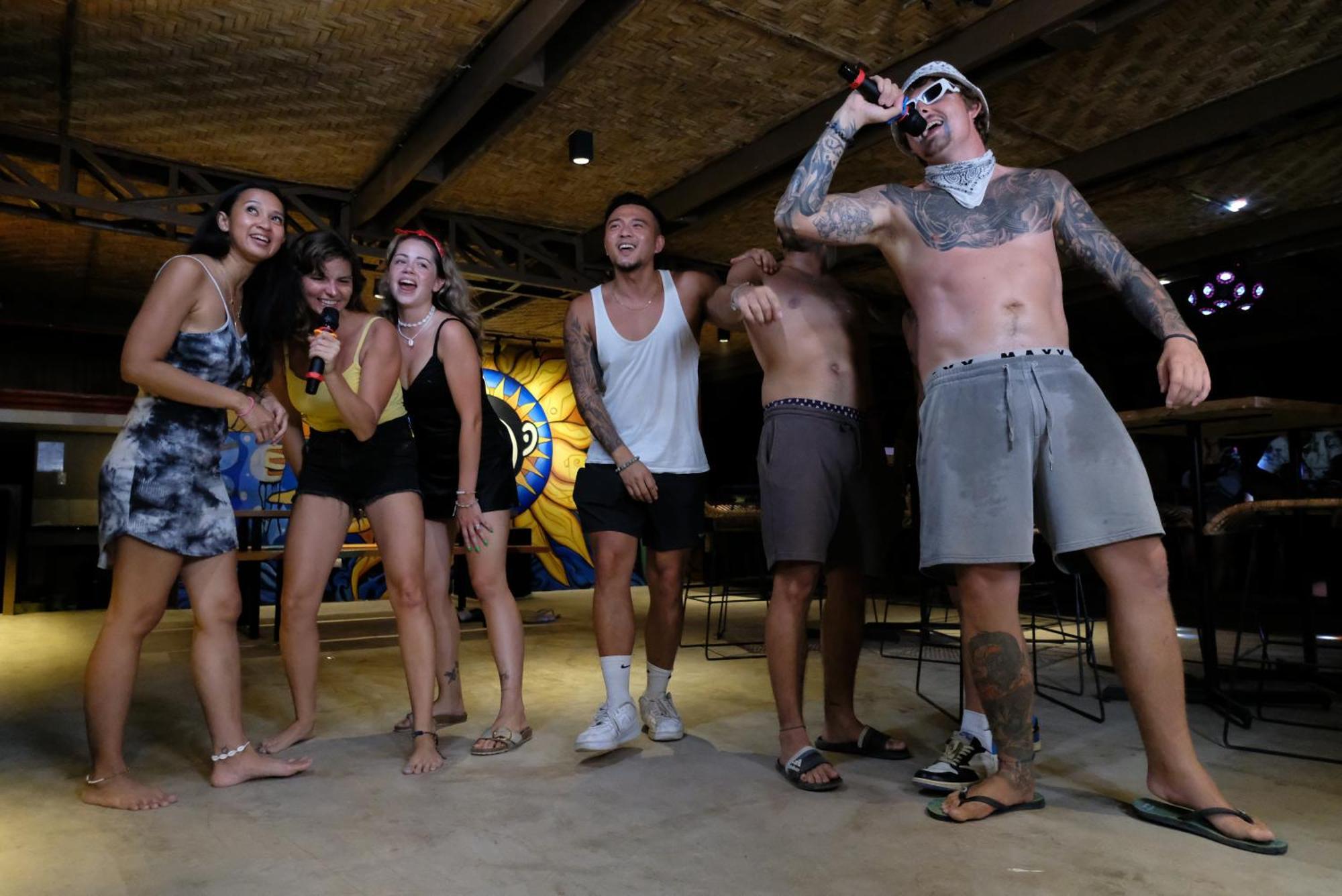 Mad Monkey Siquijor Hostel Εξωτερικό φωτογραφία