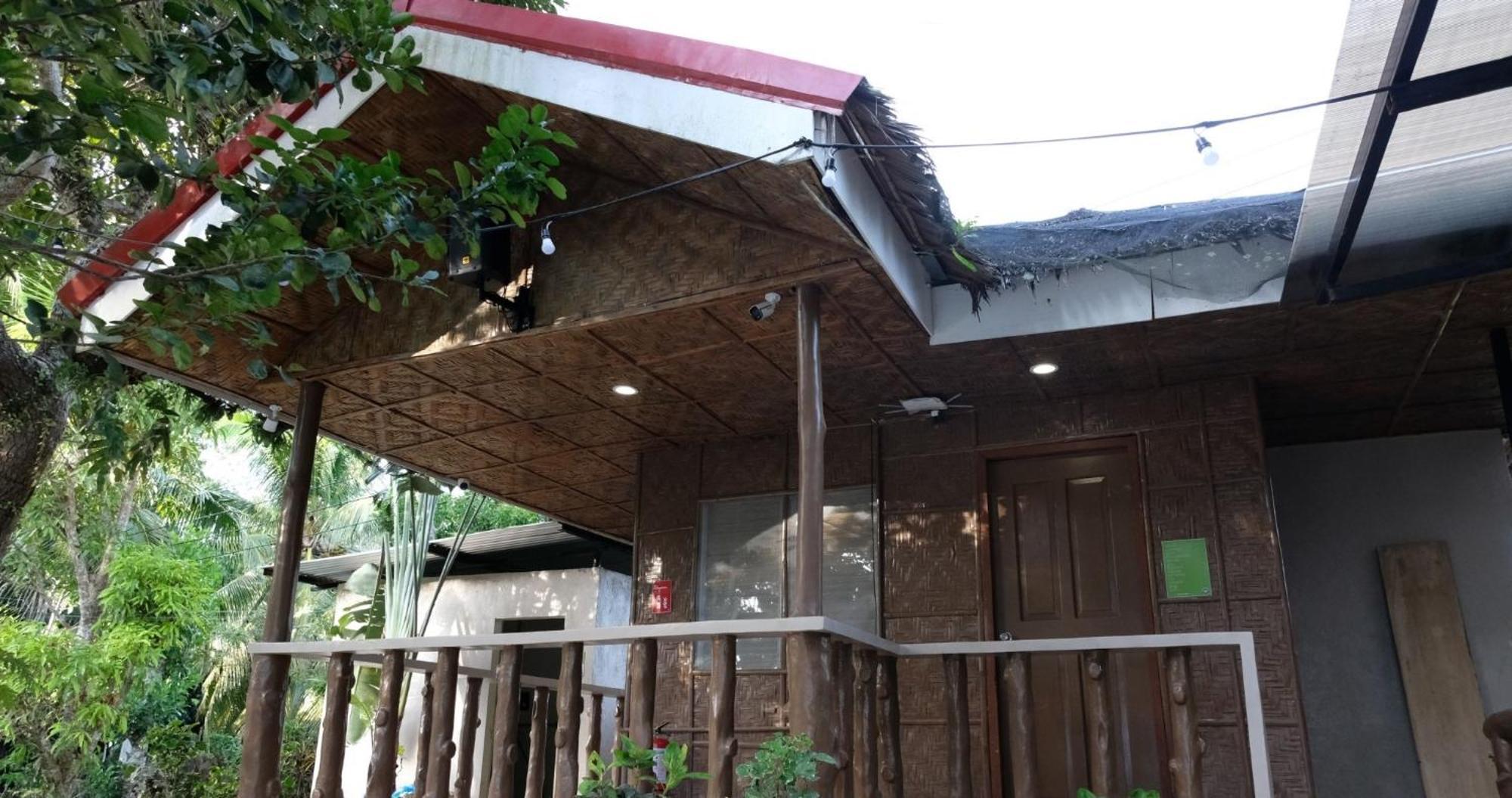 Mad Monkey Siquijor Hostel Εξωτερικό φωτογραφία