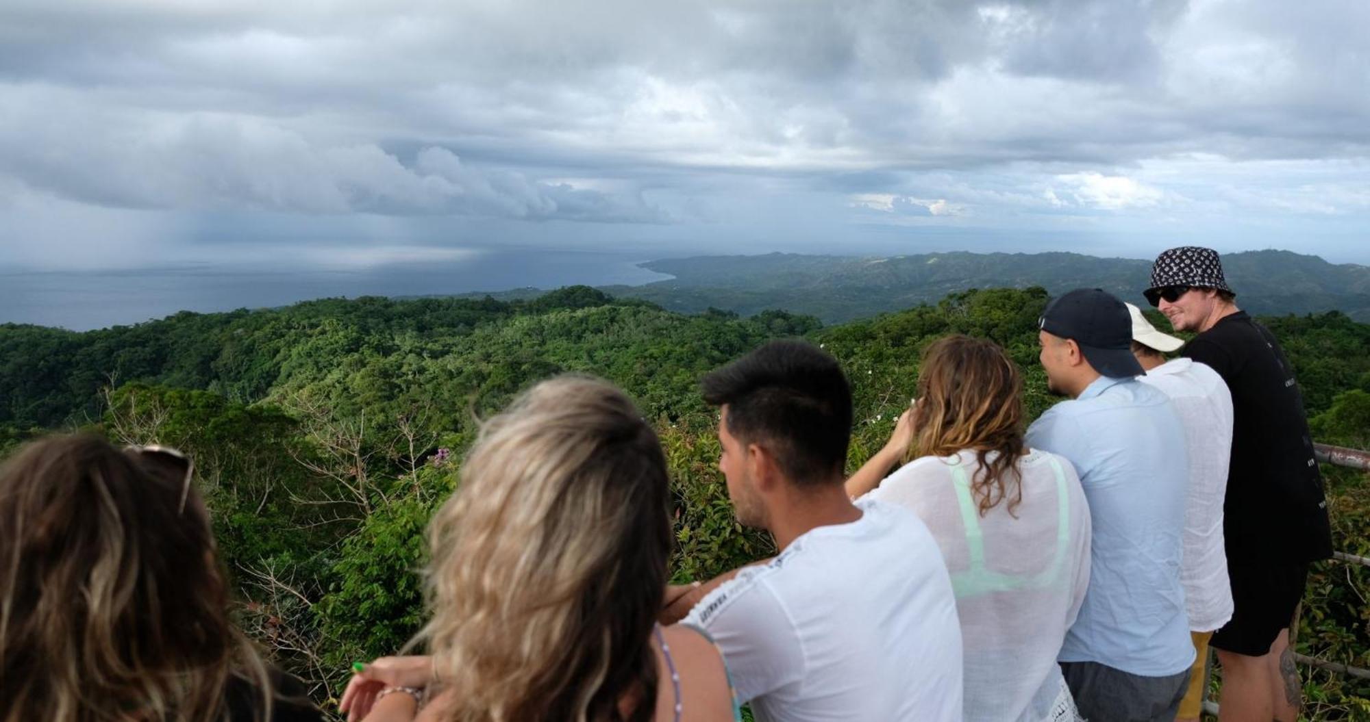 Mad Monkey Siquijor Hostel Εξωτερικό φωτογραφία