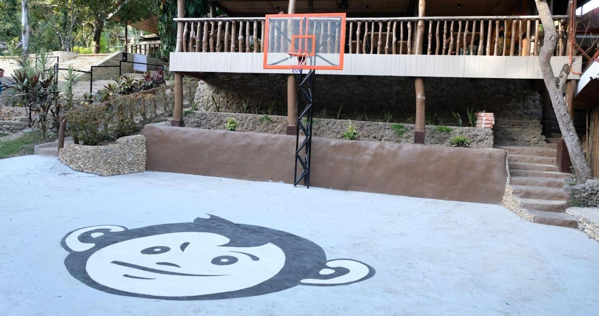 Mad Monkey Siquijor Hostel Εξωτερικό φωτογραφία